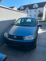 Fiat Punto - Fiat Punto Gebrauchtwagen in Stuttgart