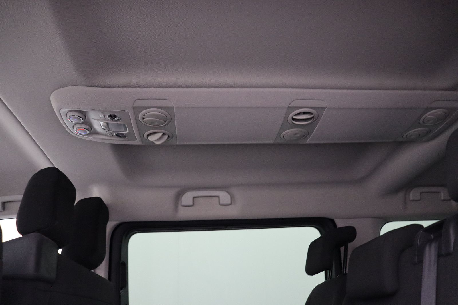 Fahrzeugabbildung Opel Zafira Life 2.0 AT Edition XL L3 9-Sitzer