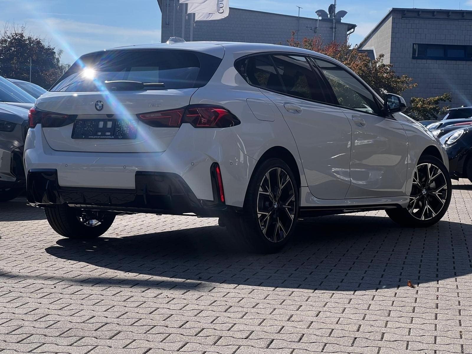 BMW 120 RFK NAVI Adapt. LED PDC V+H DAB