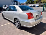 Toyota Avensis 2.0 Executive Lim.*PDC - Toyota Avensis Executive mit Benzin-Antrieb
