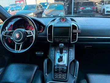 Porsche Cayenne - 10