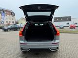 Volvo XC60 B5 AWD Ultra Dark Luftfahrwerk Bowers & Wil - graue Volvo XC60
