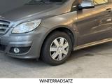 Mercedes-Benz B 180*KLIMA*SHZ*8-FACH BEREIFT*MODELLPFLEGE - Mercedes-Benz B-Klasse Gebrauchtwagen in Dresden