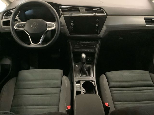 Touran Comfortline R-Line Black Style 1,5 TSI 11