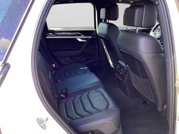 Volkswagen Touareg - 6