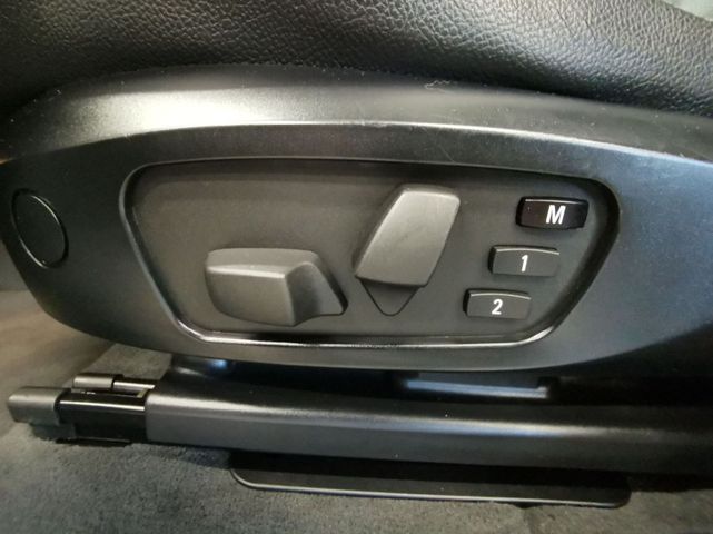 BMW X3 xDrive 35 i X-Line Navi Leder Motorprobleme