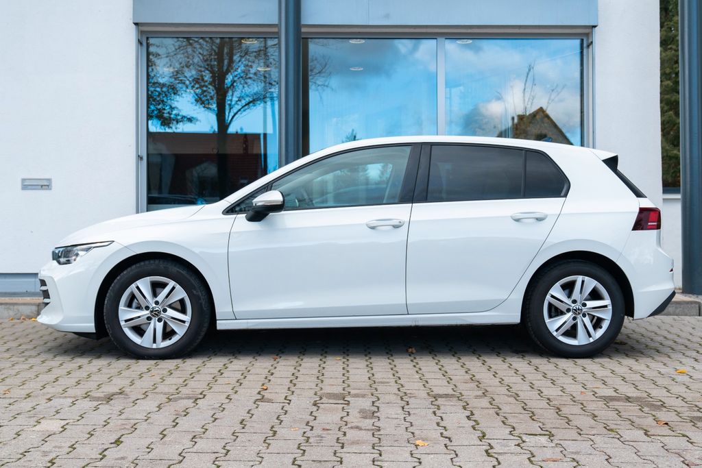 Volkswagen Golf 8 2.0 TDI LIFE/ BUSINESS/ AHK/ LED+ Volkswagen Golf 8 2.0 TDI LIFE/ BUSINESS/ AHK/ LED+