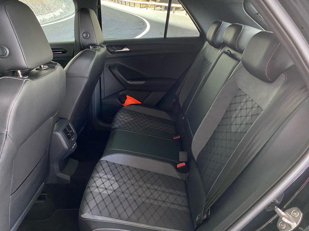 Volkswagen T-Roc - Bild 8