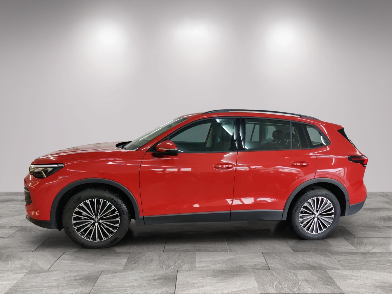 Volkswagen Tiguan Life 1.5 eTSI AHK LED Standhzg 09.30Garan foto 4