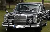 Mercedes-Benz 220