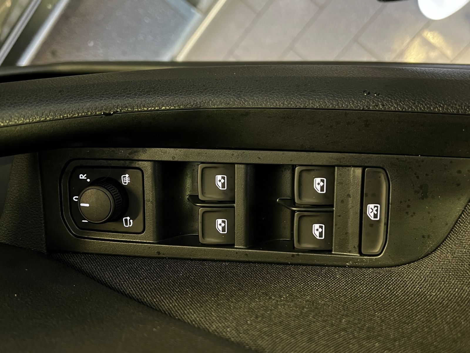 Fahrzeugabbildung SKODA Scala Tour 1.0 TSI DSG *Matrix-LED, Navi, Sitzhz