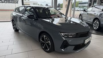 Fotografie 2 des Opel Astra Sports Tourer 1.2 Turbo GS Tech Paket + AH