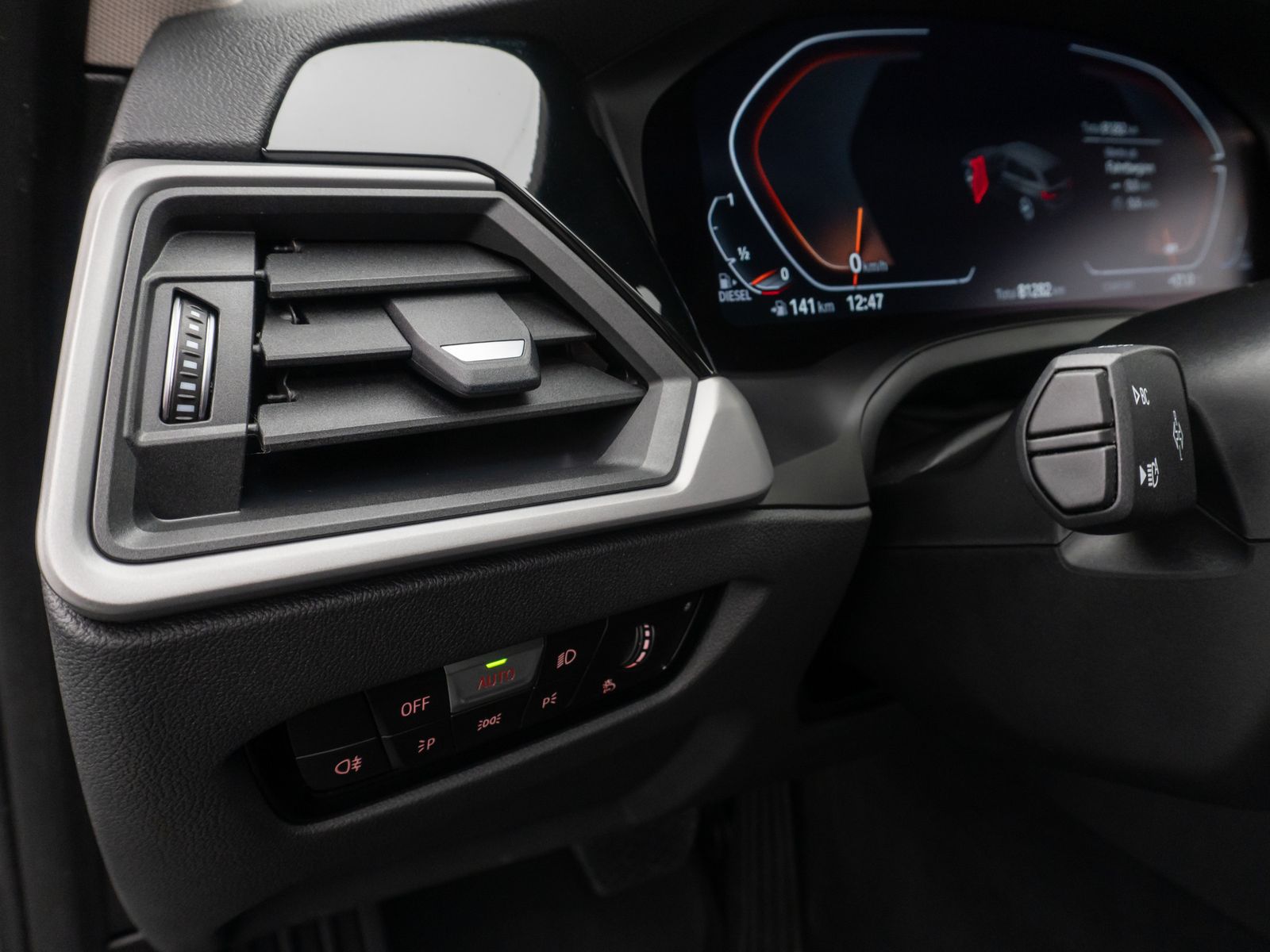 Fahrzeugabbildung BMW 320d Stop&Go Alarm DAB DriveAss AHK FernlichtAss