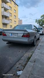 صورة 1 لـ 1992 Mercedes-BENZ C 220