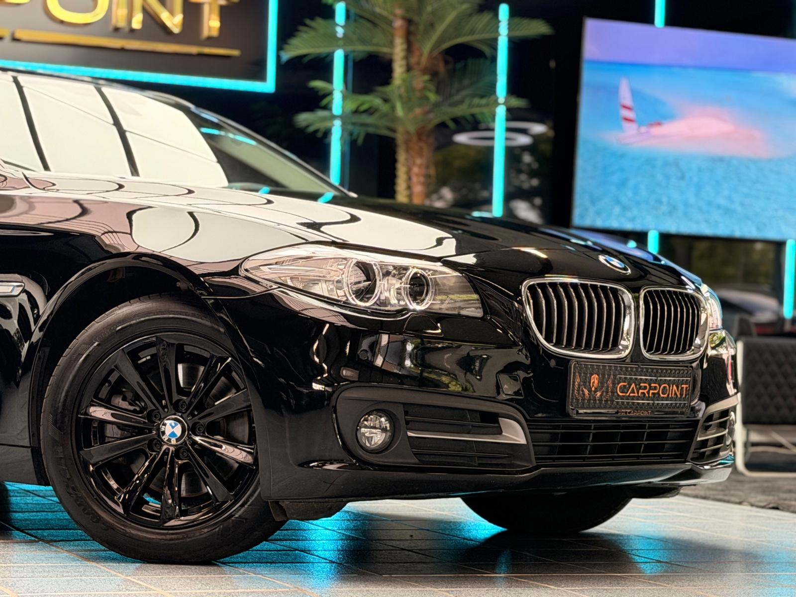 BMW 520i  Touring Bi-Xenon/AHK/Navi/BT/SHZ/PDC