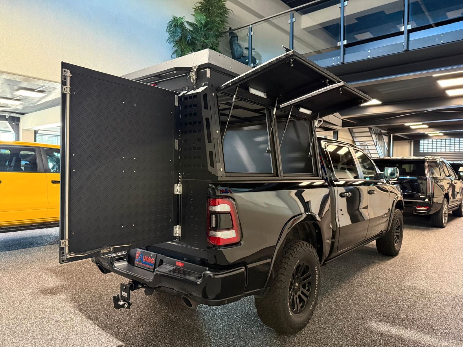Fahrzeugabbildung Dodge LIMITED NIGHT ALU-CAB PRINS LPG AUS 1. HAND