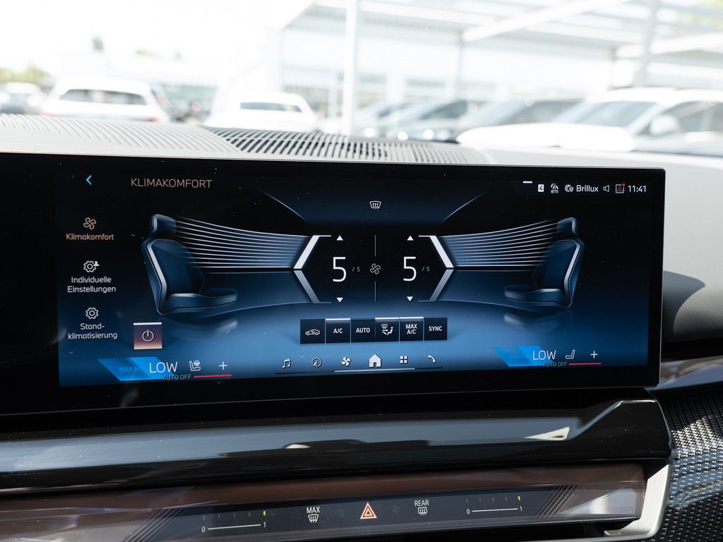 BMW i5 Touring 40 xDrive M-Sport Pro PANO AHK B&W foto 19
