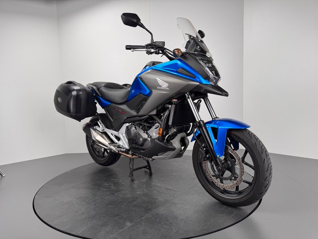 Fahrzeugabbildung Honda NC750 XA *1. HAND *KOFFER