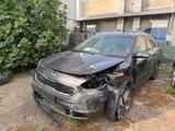 Kia Niro 1.6 GDi DCT HEV Style - Kia Niro mit Halbautomatikschaltung