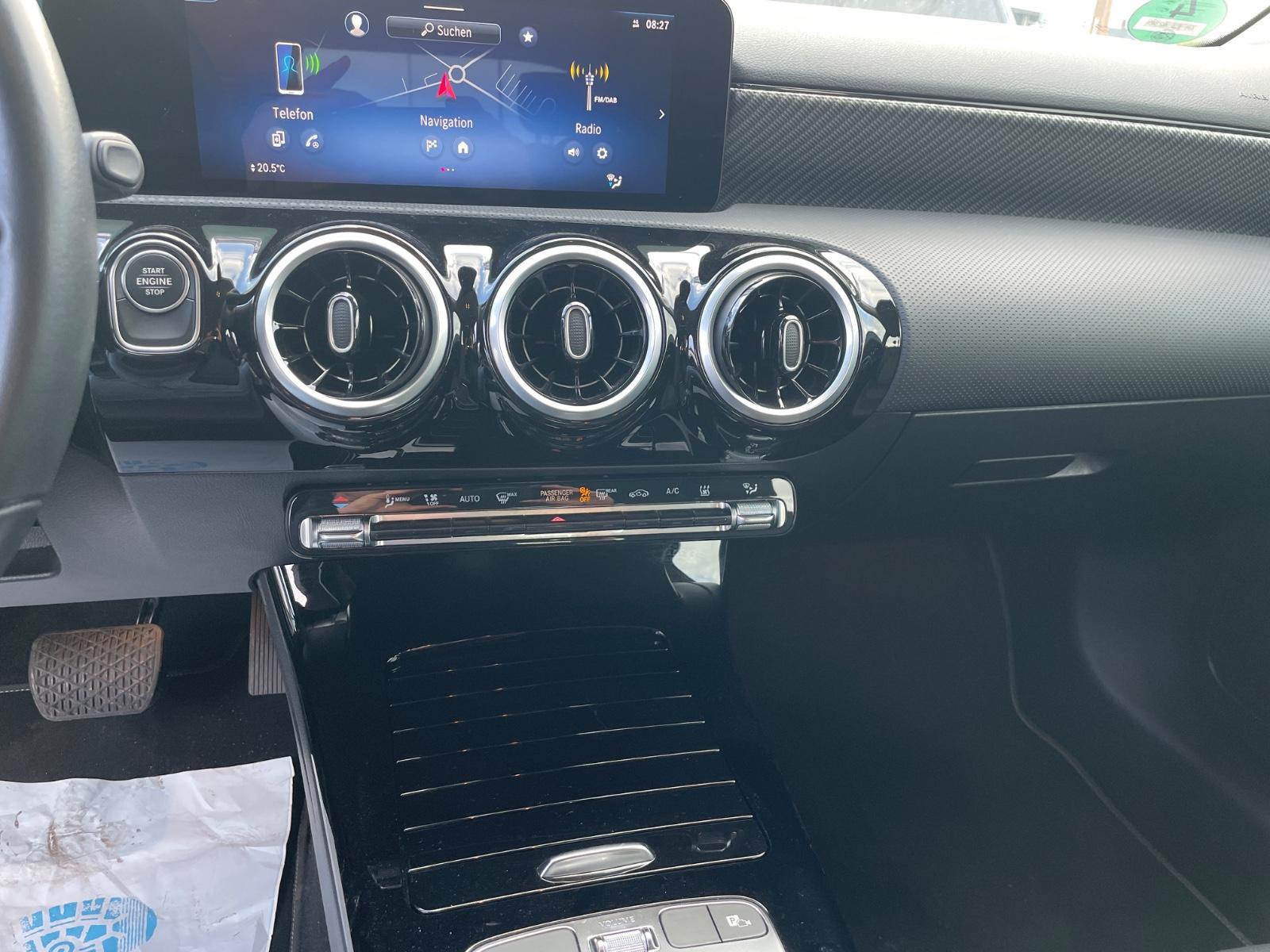Mercedes-Benz A 250 e LED Tempomat