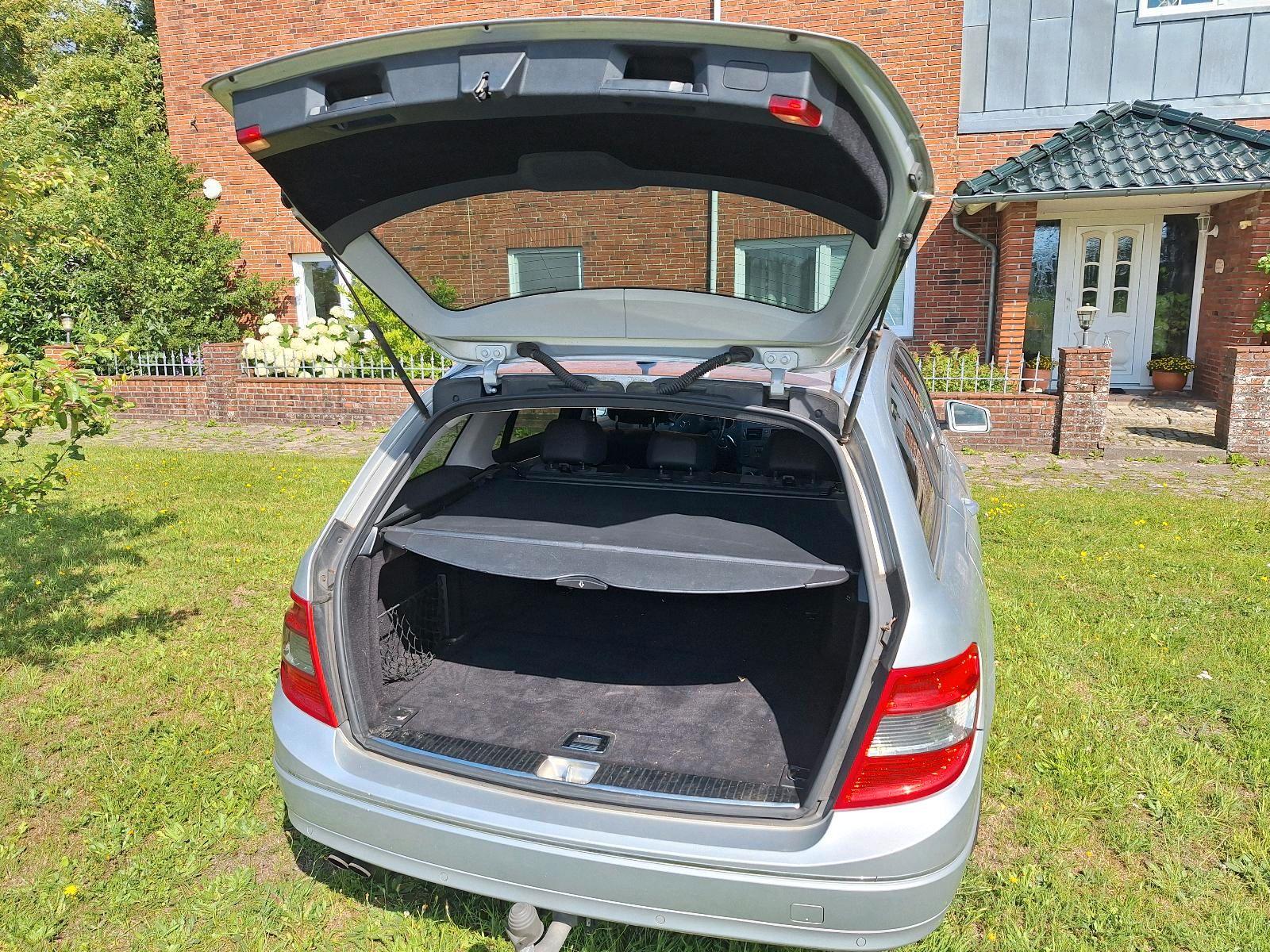 Mercedes-Benz C200 2009 — photo 5