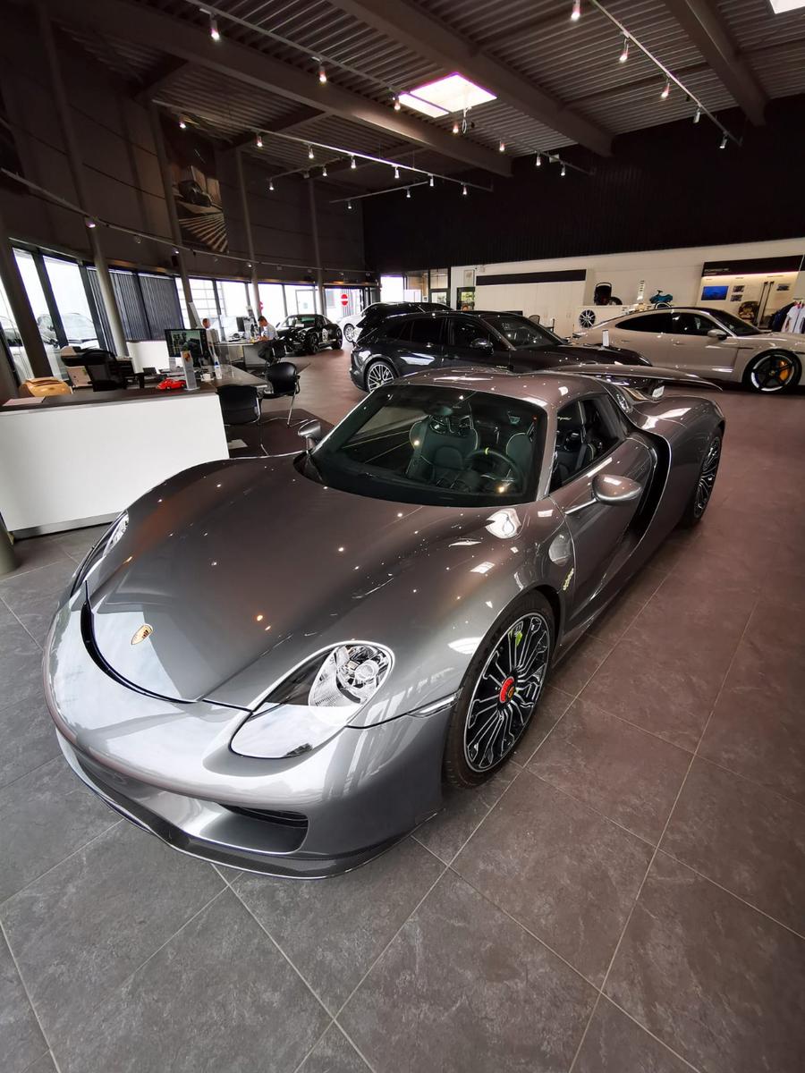 Porsche 918 Spyder - Lift - Meteorgrau 