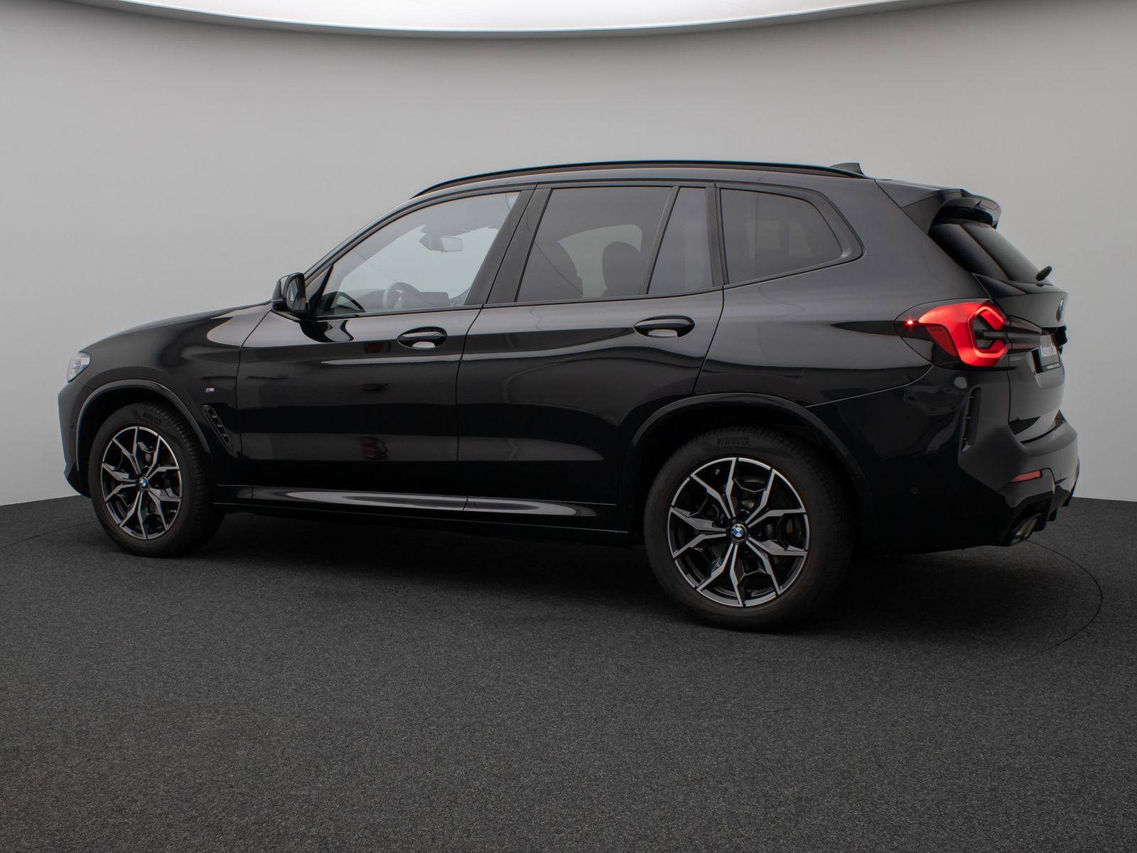 Fahrzeugabbildung BMW X3 xD20i M Sport 360° Laser DAB DispKey Panorama