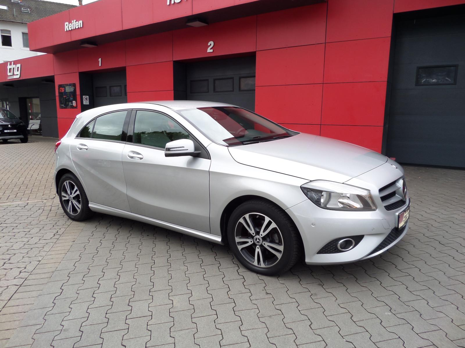 Mercedes-Benz A 180 BlueEfficiency AUTOMATIK-NAVI
