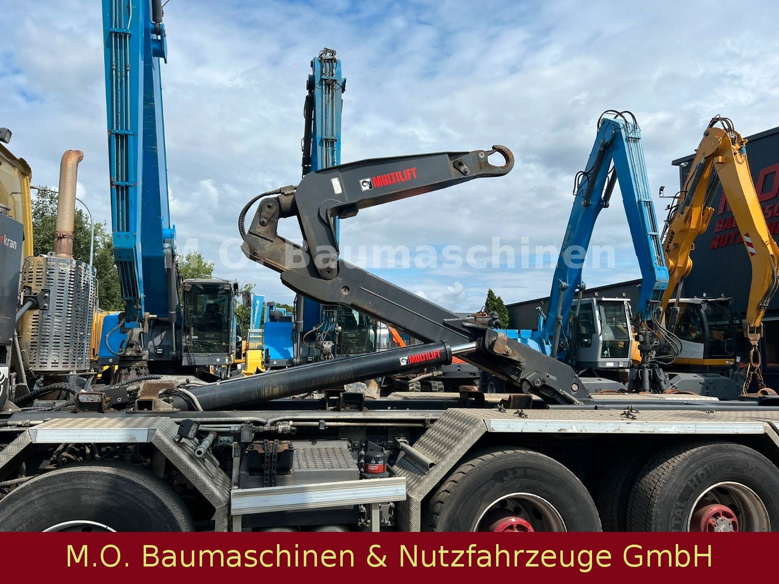 Fahrzeugabbildung Renault C 520/Hiab Multilift XR26Z65 - P- IC2B / 10x4//