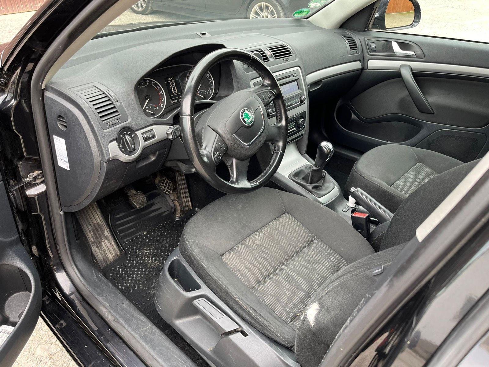 Skoda Octavia 2009 — photo 12