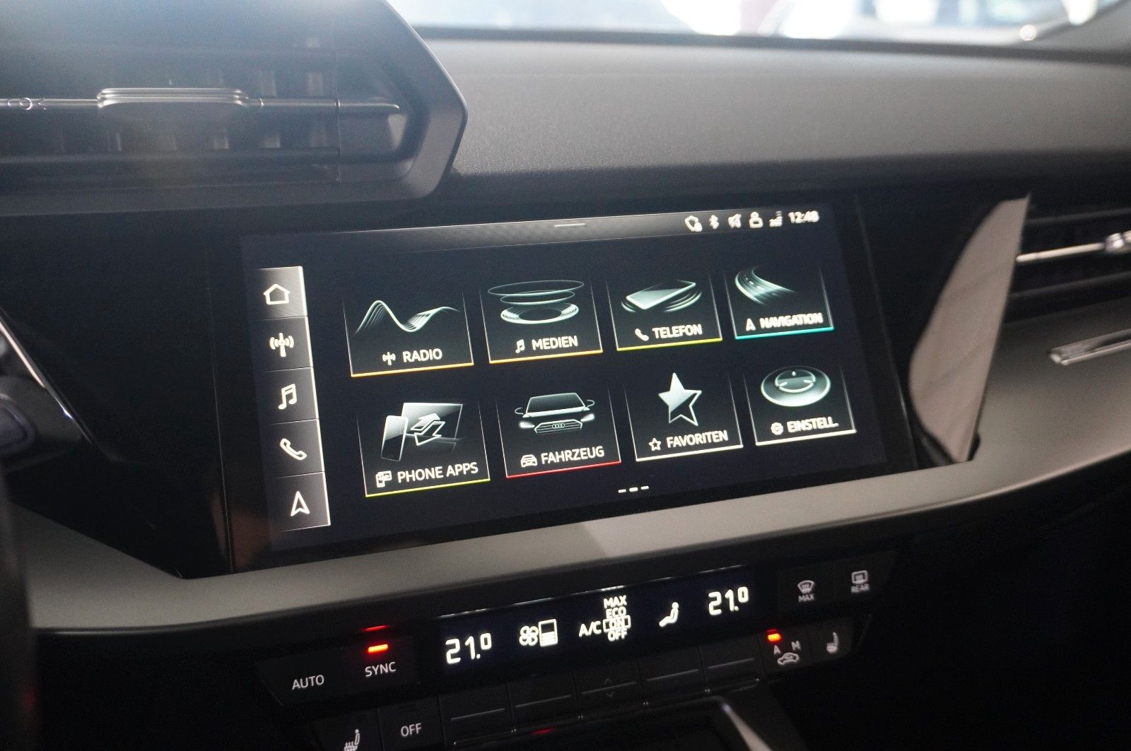 Fahrzeugabbildung Audi A3 Sportback 35 TFSI ADVANCED NAVI/SH/KAMERA/AHK