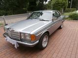 Mercedes-Benz E 230 - Mercedes-Benz E 230 in Hamburg