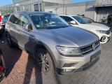 Volkswagen Tiguan 1.5 TSI DSG Comfortline  Navi AHK-klappba - gebrauchte VW Tiguan aus dem Jahr 2020