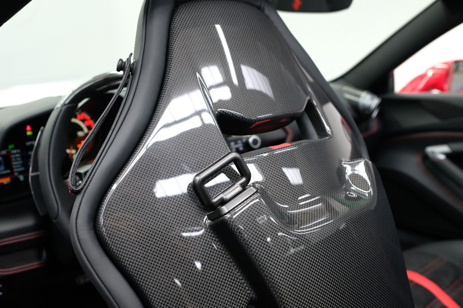 Fahrzeugabbildung Ferrari F8 Spider/CARBON/LIFT/PASSENGER DISPL/RACING/JBL