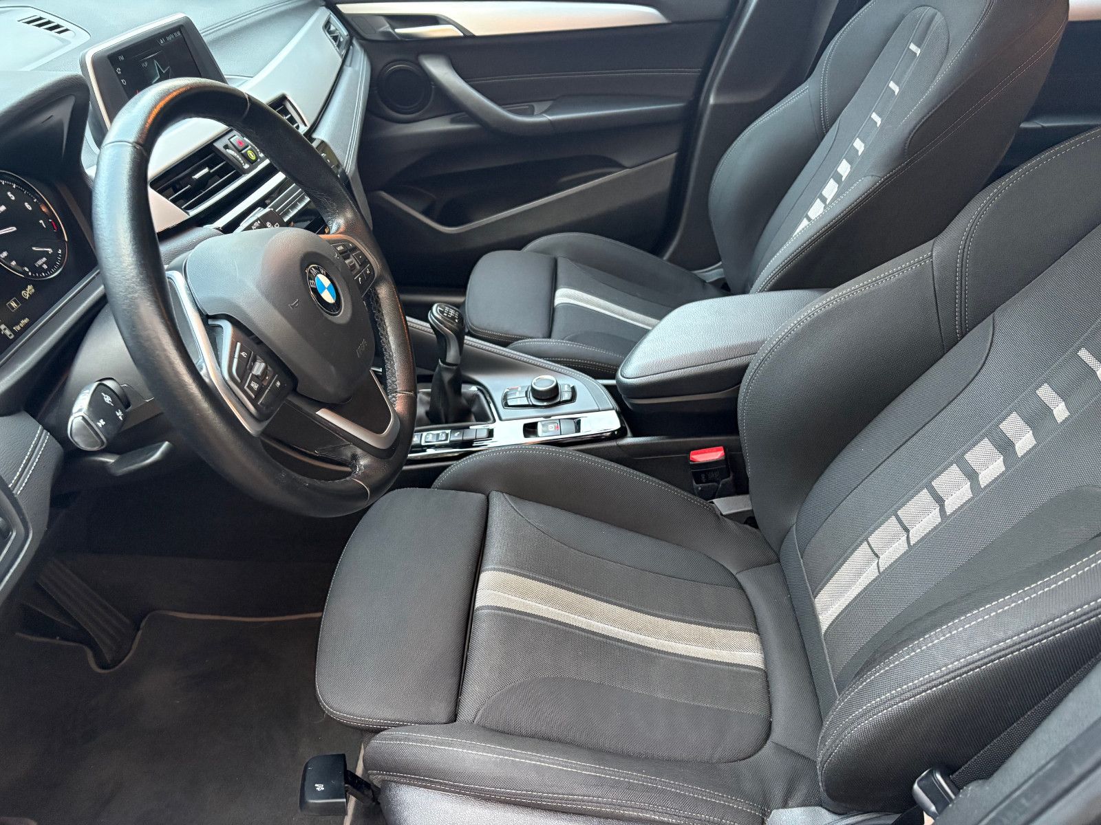 BMW X2 sDrive 18 i Advantage foto 6