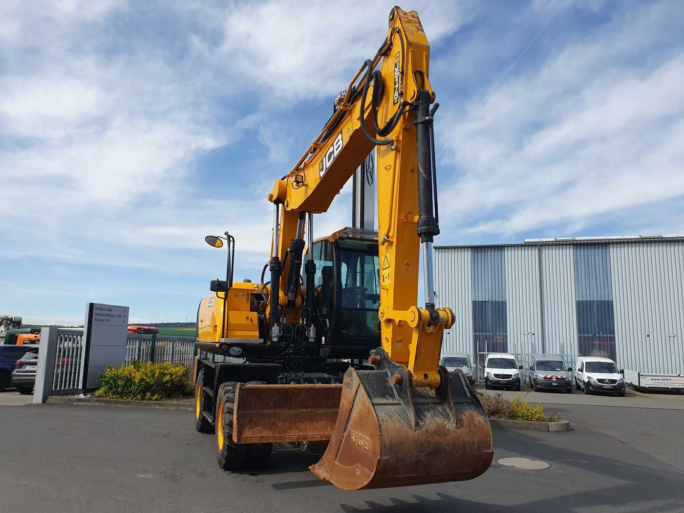 Fahrzeugabbildung JCB JS 175 W / 2024 / nur 622h! / 1x Tieflöffel