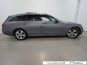 Mercedes E 200 - 5