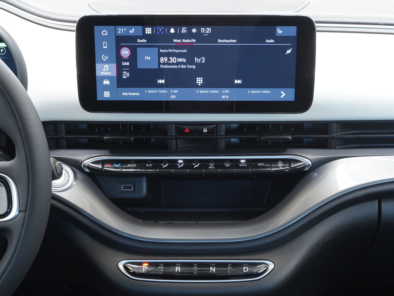 Fahrzeugabbildung Fiat 500e 87KW/42kWh/DC-LADEN/CARPLAY/DAB/SOH