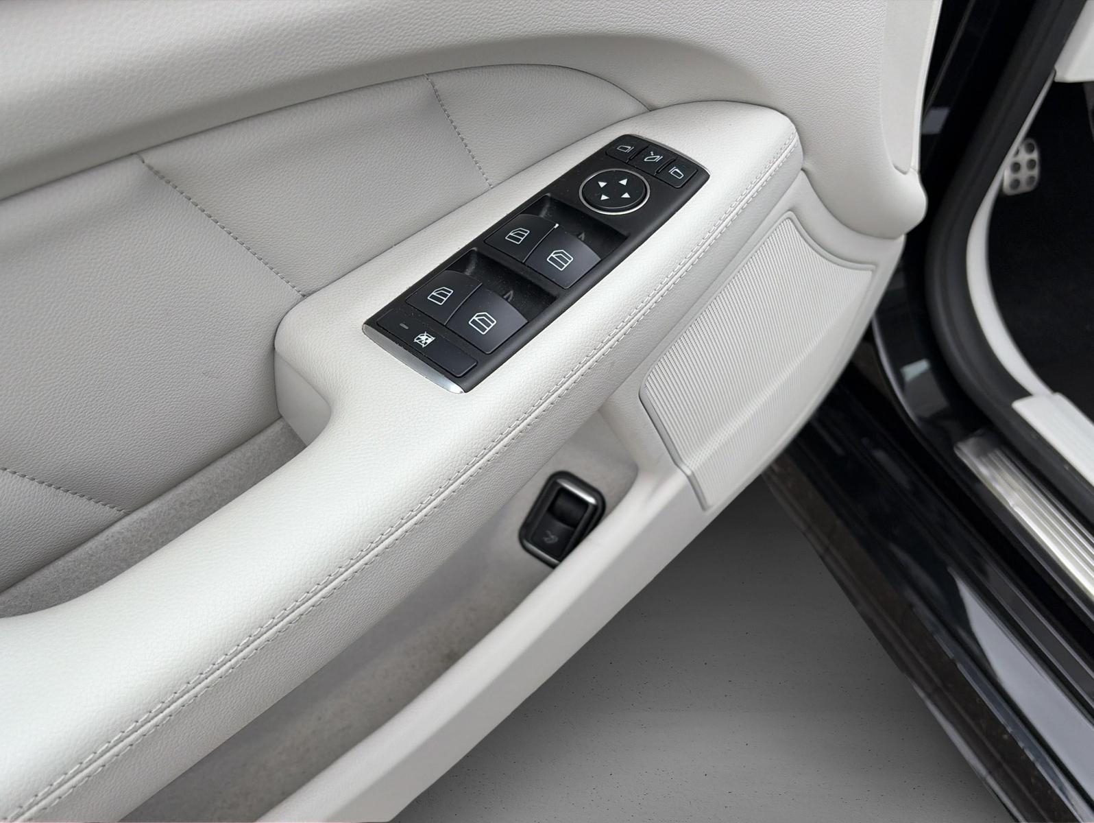 Mercedes-Benz CLS 250 D BlueTec 4Matic AMG LED*Leder*CarPlay*