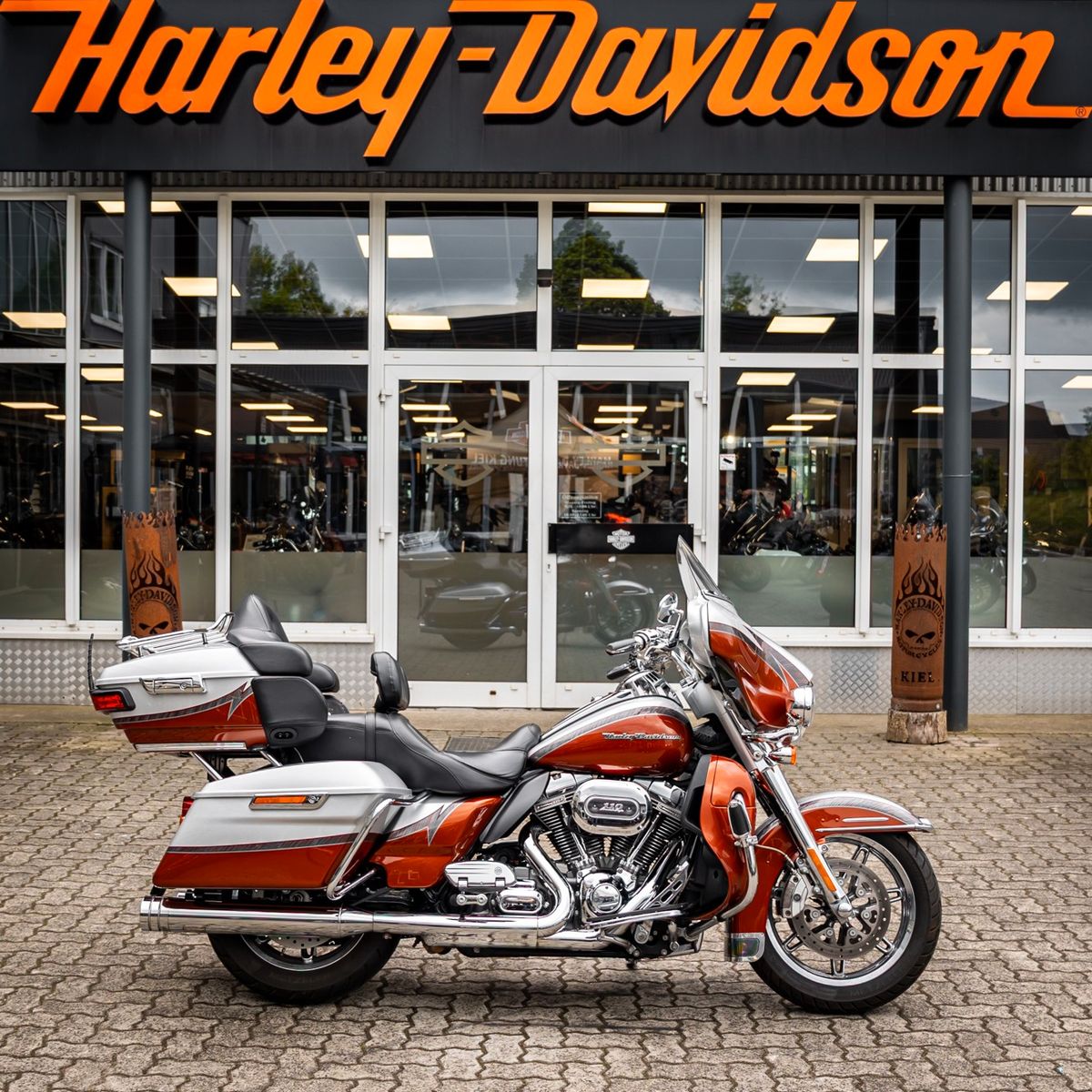 Fahrzeugabbildung Harley-Davidson FLHTKSE CVO Electra Glide Ultra Limited 110 CUI