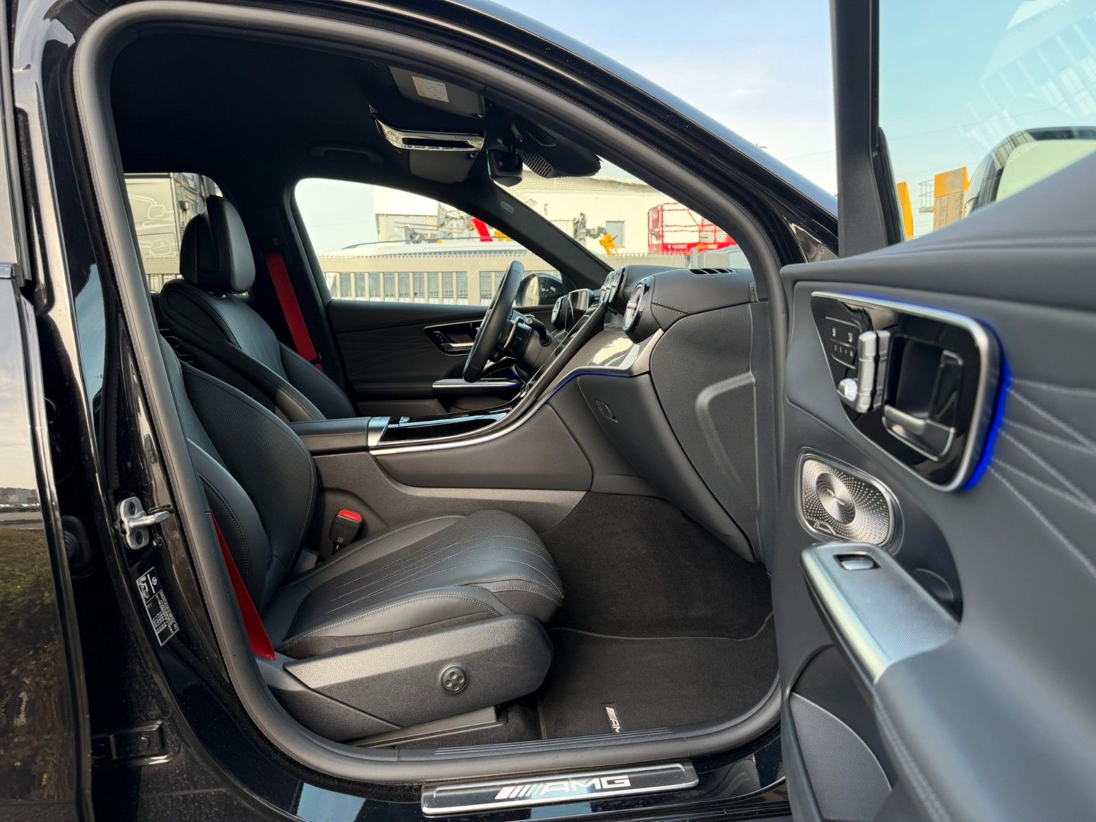 Fahrzeugabbildung Mercedes-Benz GLC 63 SE Drivers+Aero+Burm+Distr+360°+S-Klima