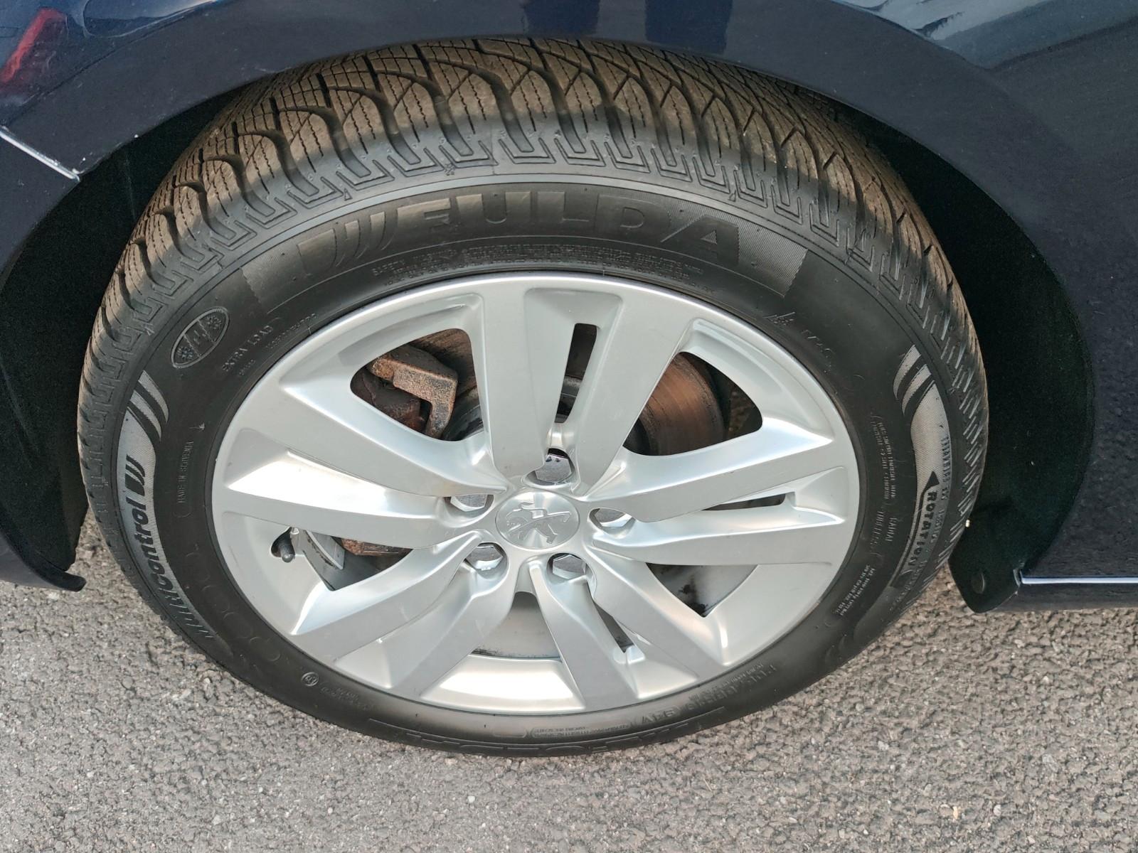 Peugeot 308 SW 1.2 Klimaauto Navi Kamera Sitzheizung