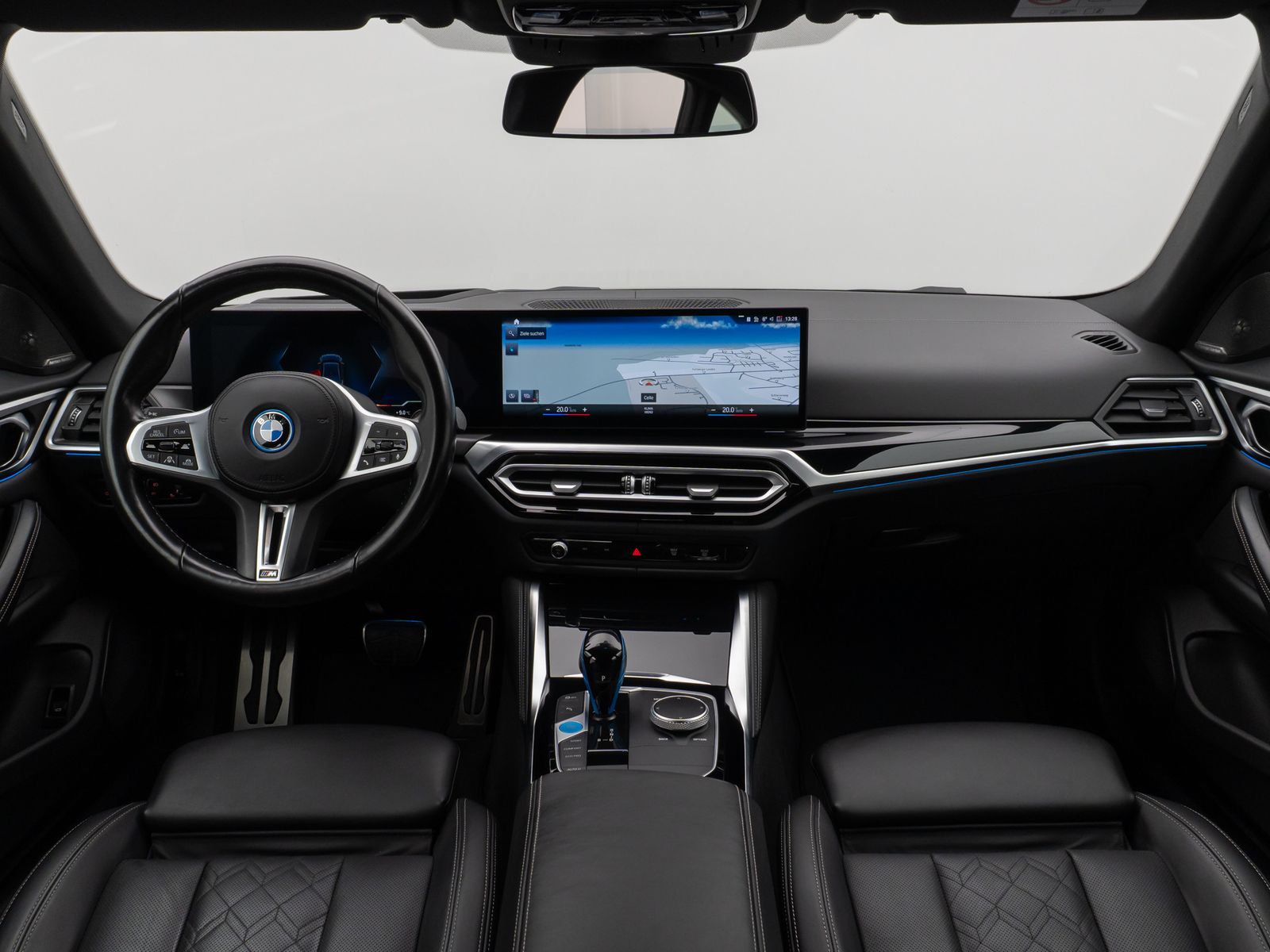 Fahrzeugabbildung BMW i4 M50 Gran Coupé Kamera Laser H/K HUD ACC AHK