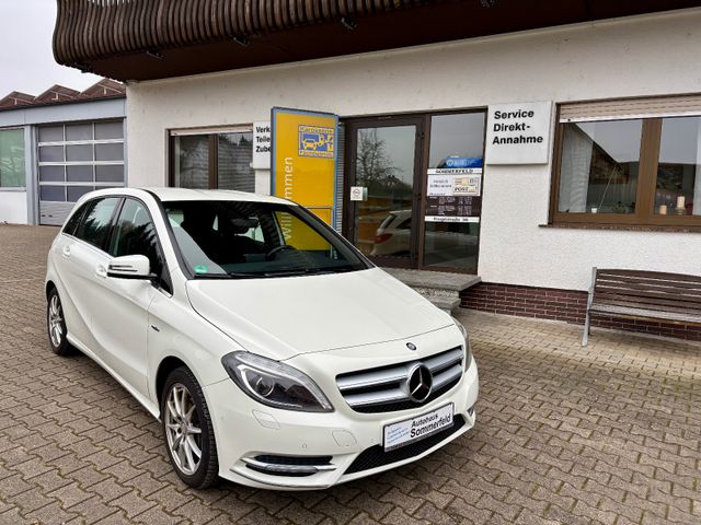 Mercedes-Benz B 180 AHK