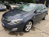 Opel Astra J Lim. 5-trg. Cosmo - Opel Astra in Frankfurt (Main)