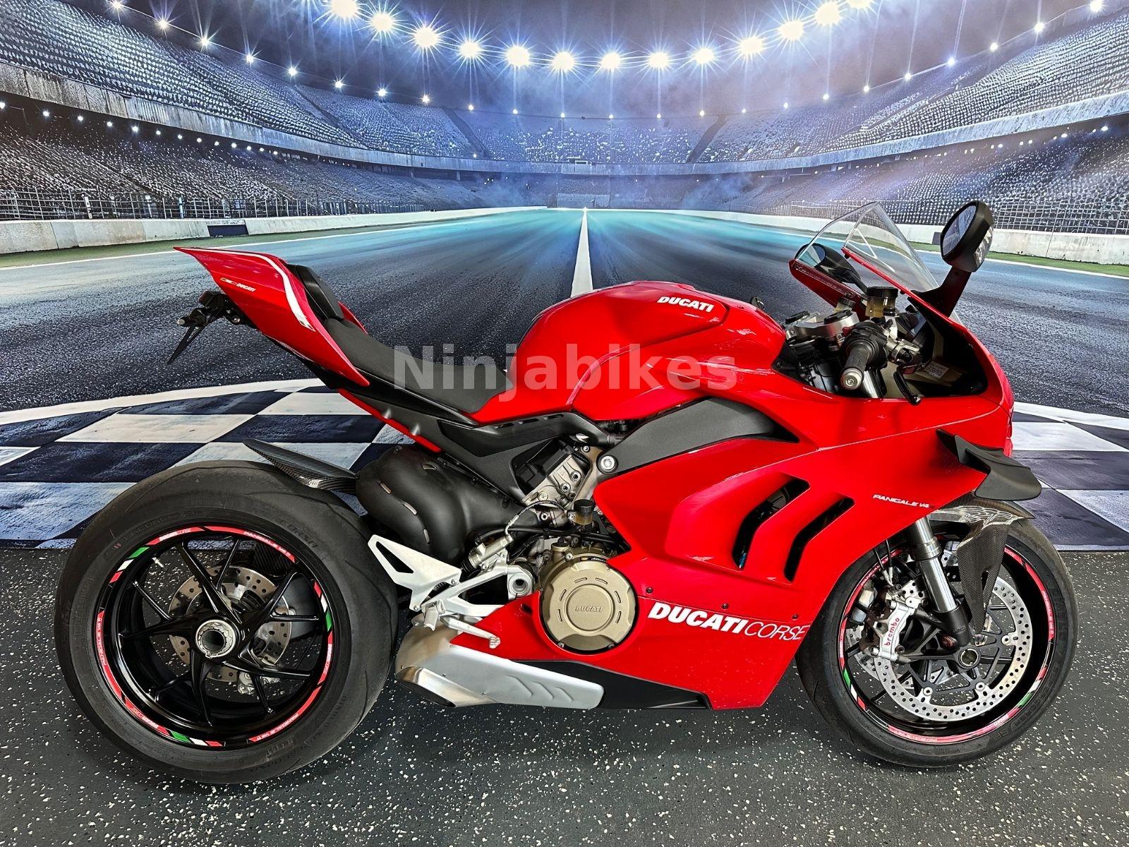 Ducati Panigale V4*Nur 2500km*1 Hand*Facelift*