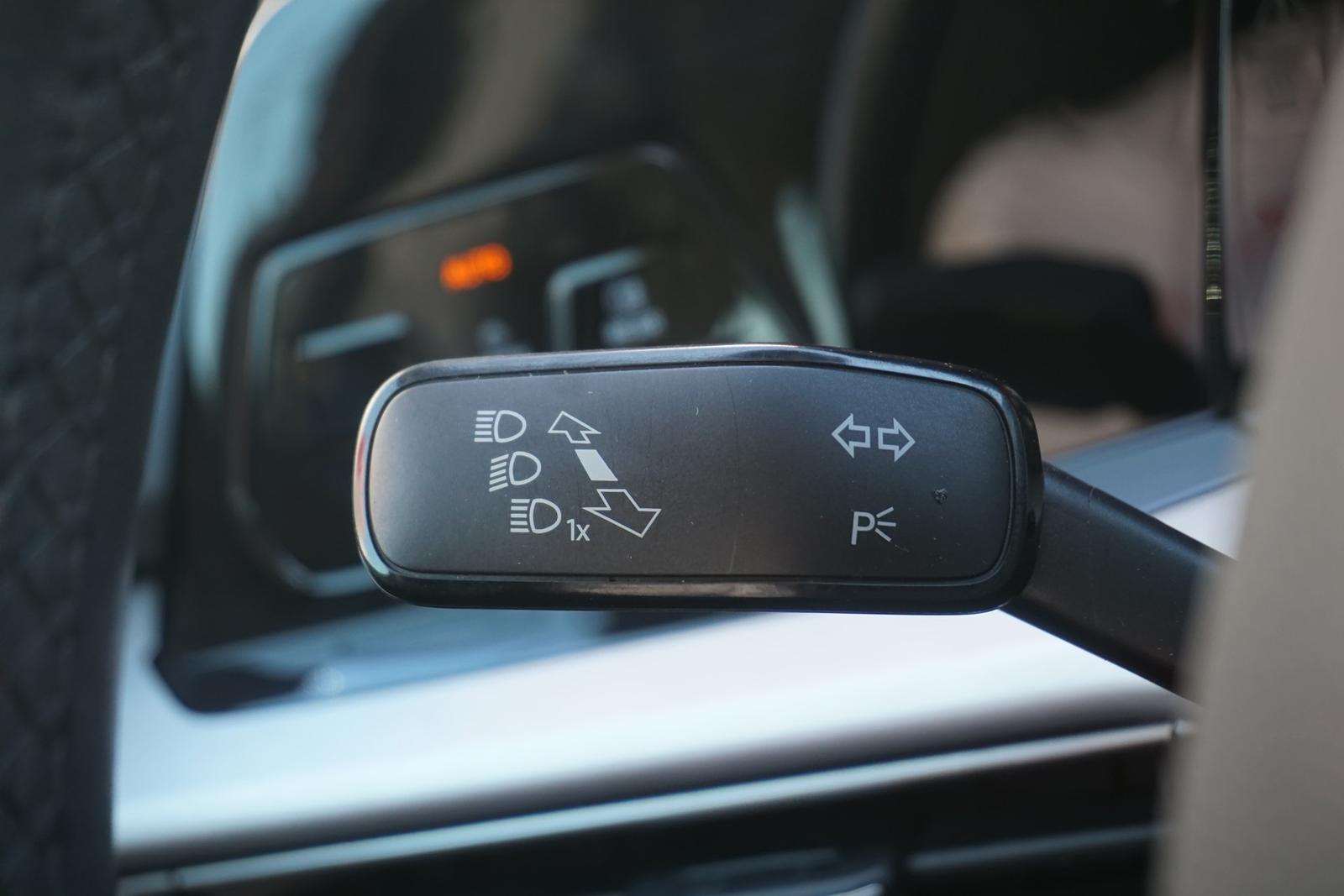 Volkswagen Golf VIII 1.5 eTSI DSG LED Navi ACC DAB Kamera, миниатюра 27
