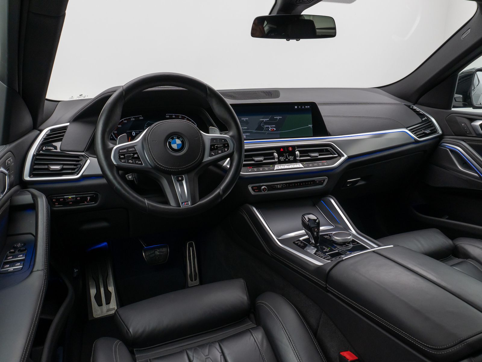 Fahrzeugabbildung BMW X6 xD30d M Sport DAB 360°DisplKey AHK Alarm 22"
