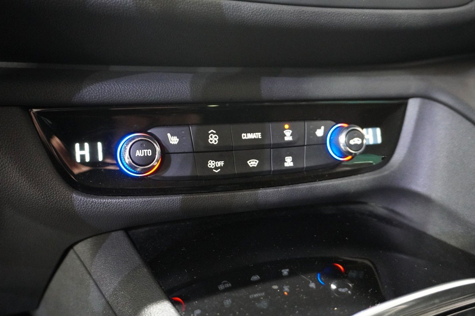 Fahrzeugabbildung Opel Insignia B ST 2.0D EDITION NAVI/LED/TEMP./SH/DAB