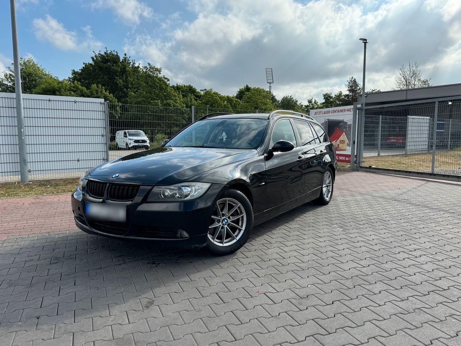 BMW 320